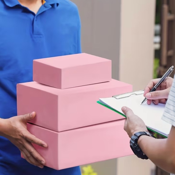 20 Pink 14.96 x 18.11 inch waterproof poly mailers - Picture 2 of 4